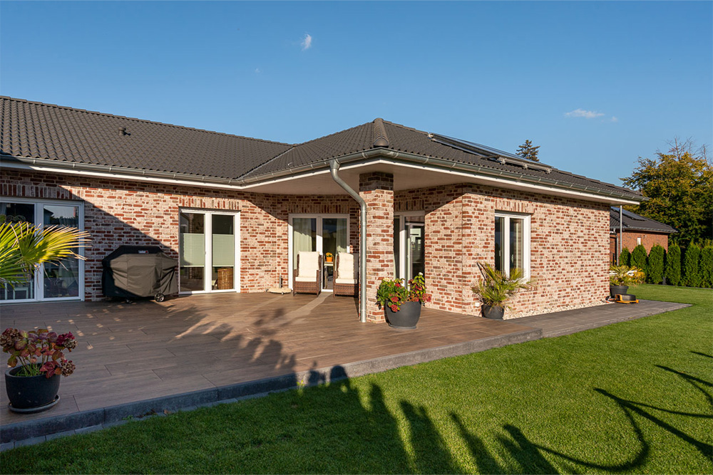 ECO System HAUS – Winkelbungalow mit zwei Wohneinheiten Winkelbungalow mit zwei Wohneinheiten